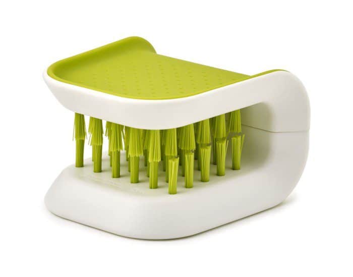 35884513_347ada7b-8154-4eb9-ba26-dee5a0c7589c_1600_1257.jpg.jpg Safe Knife Cleaning Brush - Smart Wrap-Around Design