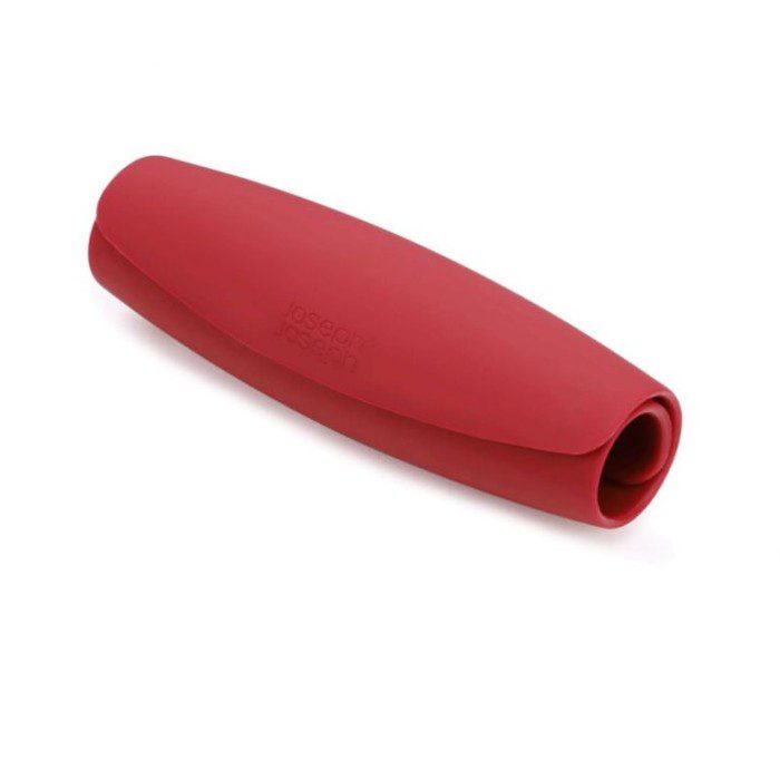 3921096_77e12c44-944a-4ab8-9072-4ebc50e399d1.jpg Scroll Garlic Peeler - Red