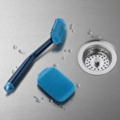 3aa0e608-e701-4aa6-9b4b-e335280f9d35.jpg.jpg CleanTech Blue washing-up brush and scrubber set by Joseph Joseph