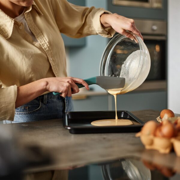 Heat Resistant Silicone Spatula   Non-Stick Safe & Ergonomic | Joseph Joseph