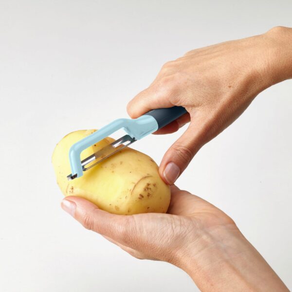 Swivel Vegetable Peeler   Ultimate Non-Slip Peeler
